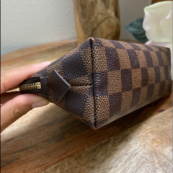 SOLD. Louis Vuitton PM Cosmetic Pouch - Picture 4 of 16